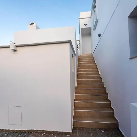 House With 3 Bedrooms In Rhodes Greece With Wonderful Sea View Furnished Terrace And Wifi 800 M From The Beach Feriehus Archangelos (Rhodes)