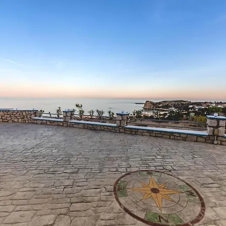 House With 3 Bedrooms In Rhodes Greece With Wonderful Sea View Furnished Terrace And Wifi 800 M From The Beach Archangelos (Rhodes)